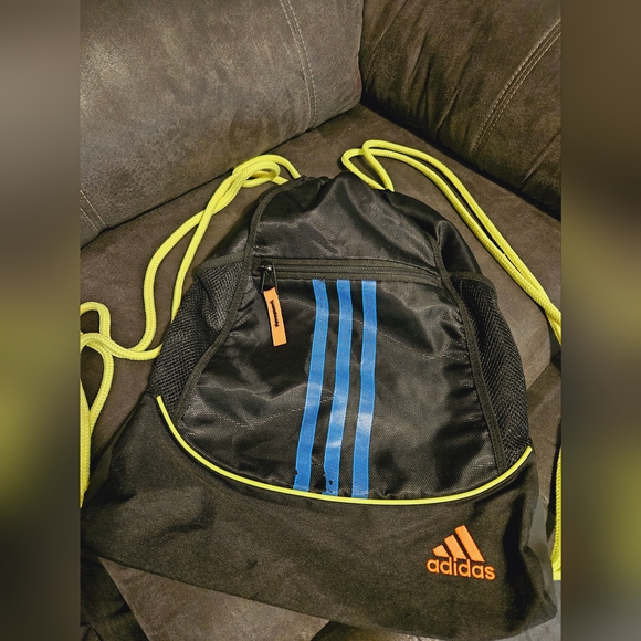 ADIDAS drawstring backpack - Picture 7 of 8